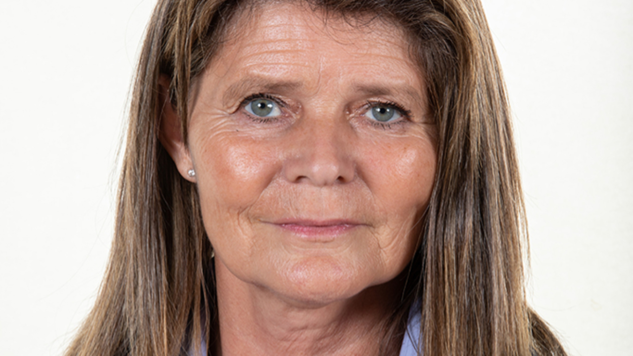 Grenoble : son passé de zemmouriste la rattrape, Anne Roche quitte ses ...