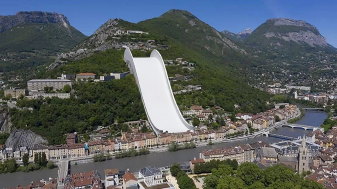 1er avril : Eric Piolle annonce l'installation d'un tremplin de saut à ski à Grenoble