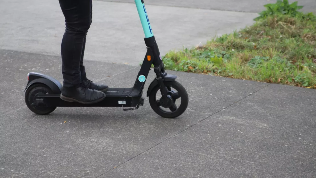 Echirolles : victime d'une fusillade alors qu'il circulait à trottinette