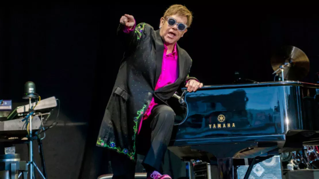 Elton John remporte son premier Emmy Award !