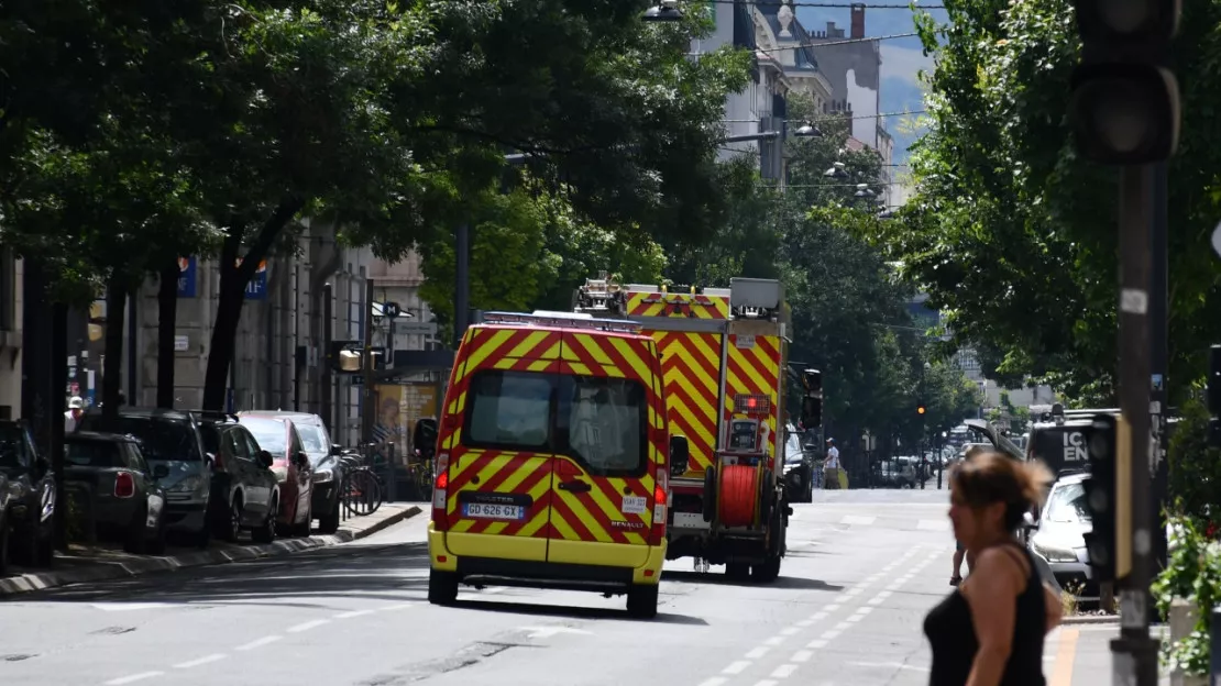 Grenoble : un incendie à l’Église Saint-Paul, une victime en urgence absolue