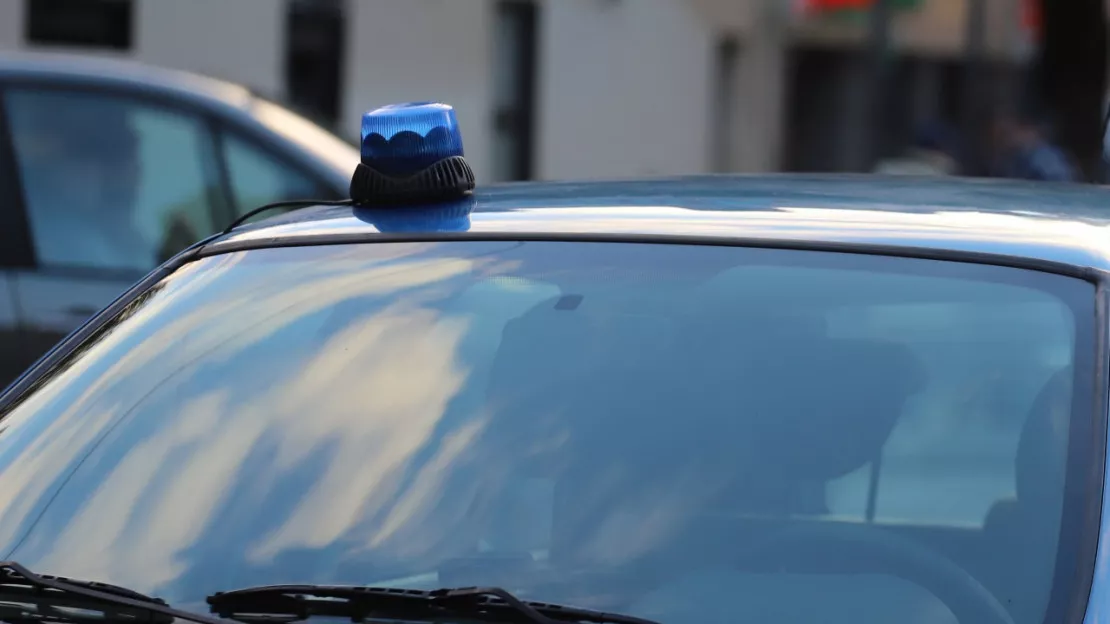Grenoble : une tentative d’enlèvement dans une voiture qui disparaît dans la circulation