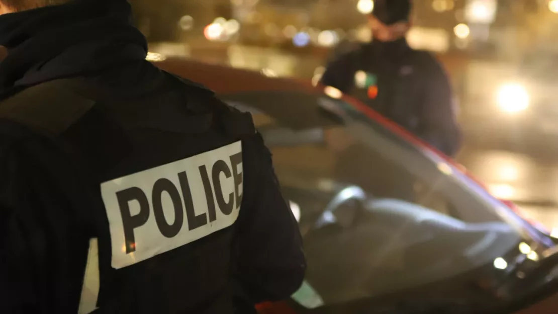 Près de Grenoble : ivre et sous l'empire de stupéfiants, il fonce dans le barrage de police