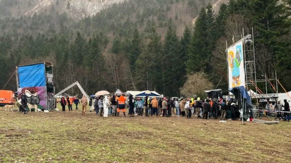 Rave-party près de Grenoble : plus de 400 personnes contrôlées par les gendarmes