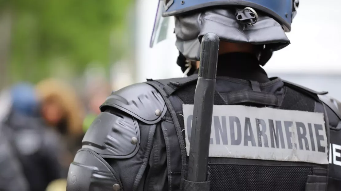 Saint-Egrève : les gendarmes enfoncent par erreur sa porte, elle demande une indemnisation