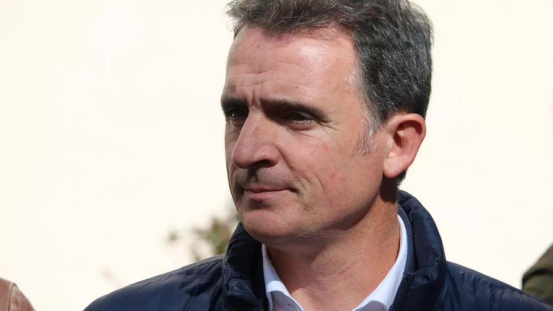 Stages d'Eric Piolle : l'opposition demande au maire de rester à Grenoble