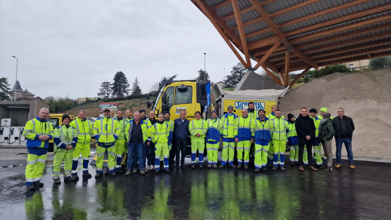 Viabilité hivernale en Isère : les routes sécurisées malgré la neige et le verglas Viabilité hivernale en Isère : les routes sécurisées malgré la neige et le verglas