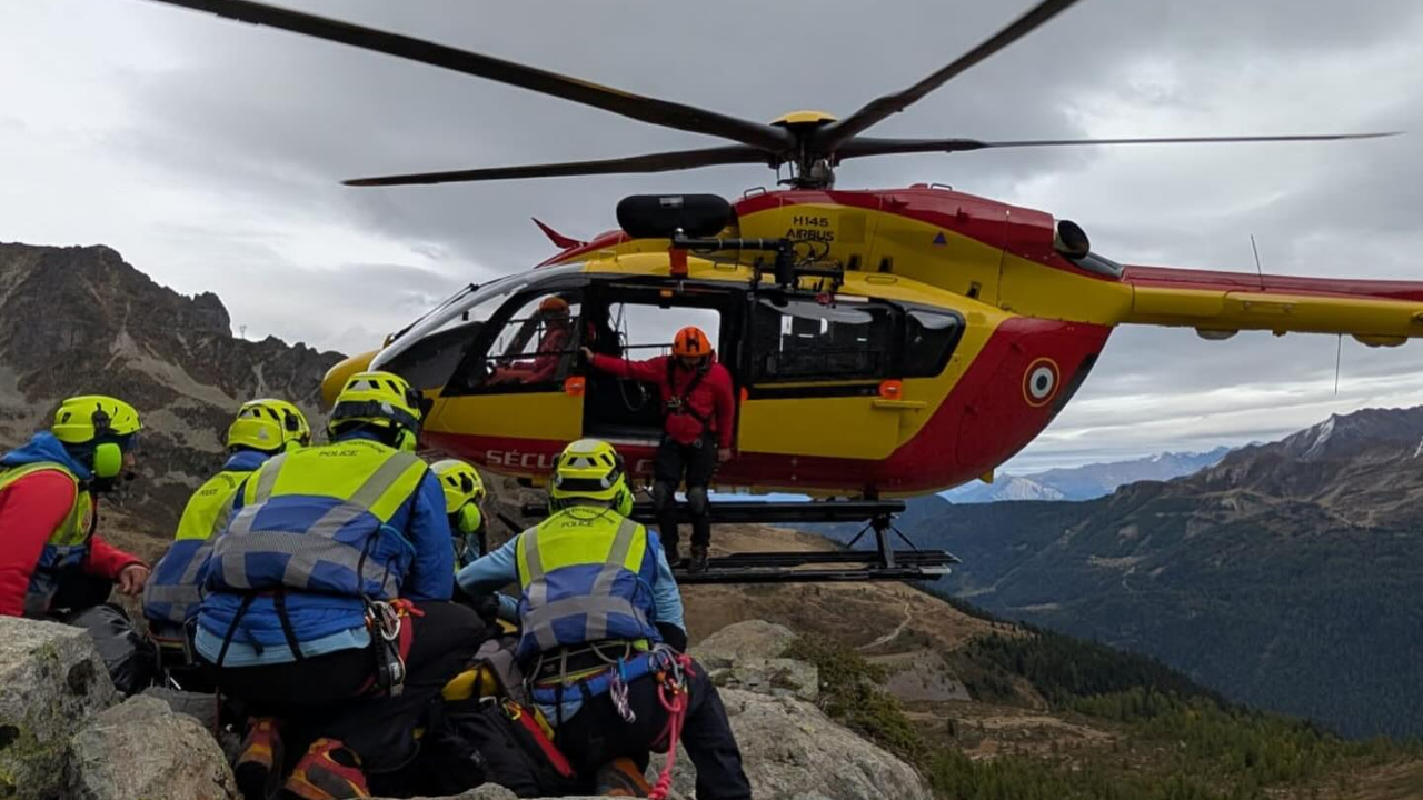 Belledonne : une adolescente allemande secourue après une chute en ski de randonnée Belledonne : une adolescente allemande secourue après une chute en ski de randonnée
