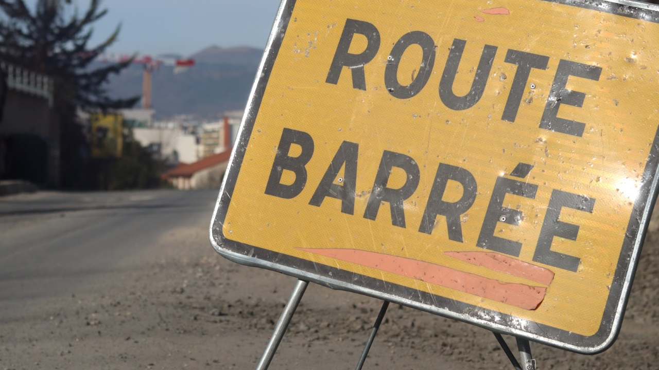 Accès régulés vers l’Oisans : Vizille et Saint-Pierre-de-Mésage ferment des routes secondaires le week-end Accès régulés vers l’Oisans : Vizille et Saint-Pierre-de-Mésage ferment des routes secondaires le week-end