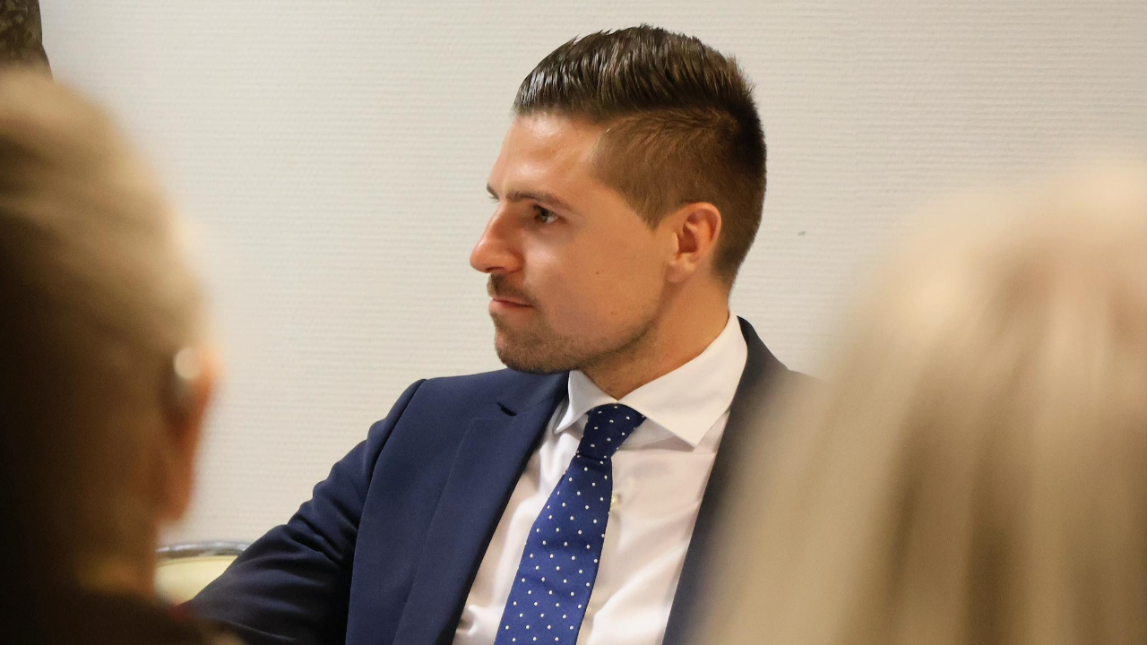 Municipales à Grenoble : le RN accuse Alain Carignon de basculer dans le camp Macron Municipales à Grenoble : le RN accuse Alain Carignon de basculer dans le camp Macron