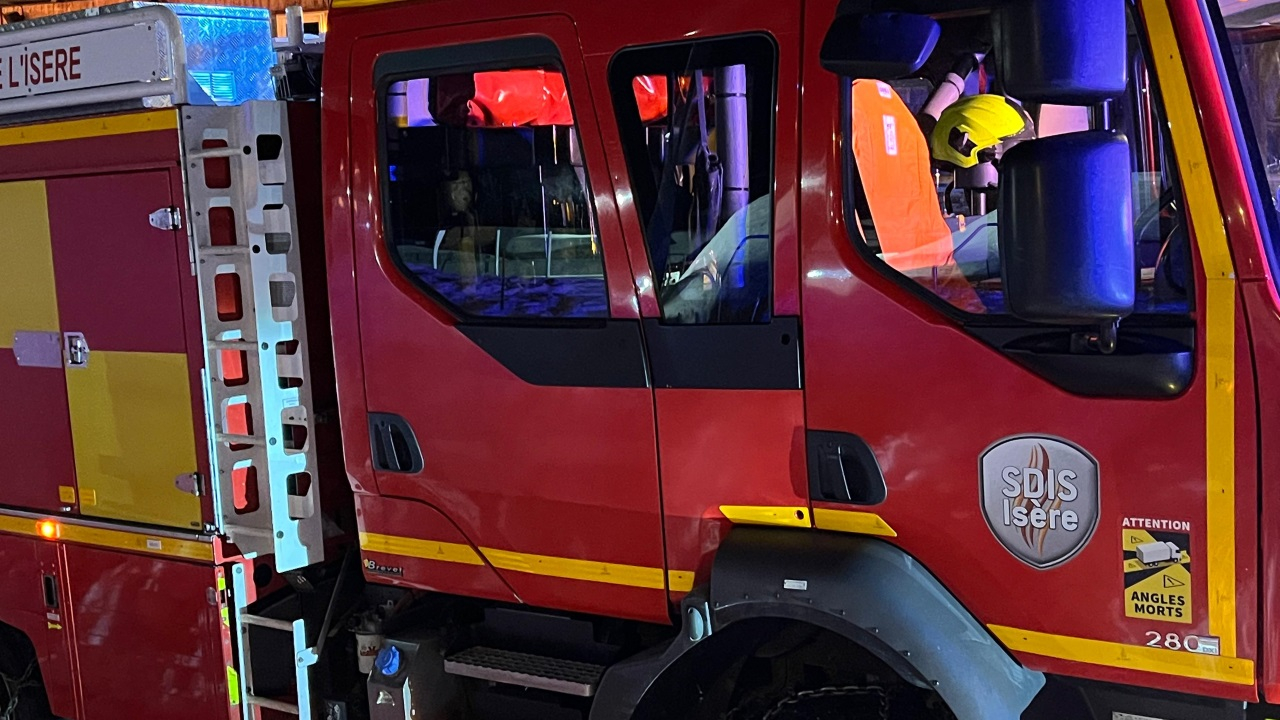 Grenoble : un incendie ravage une boucherie, une enquête ouverte Grenoble : un incendie ravage une boucherie, une enquête ouverte