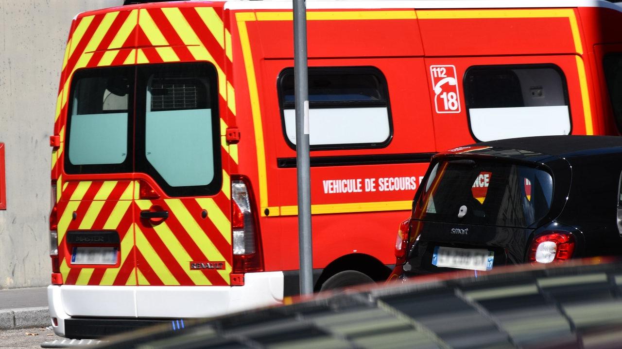 Incendie criminel &agrave; Grenoble : la porte d&rsquo;un logement d&rsquo;une m&egrave;re et son b&eacute;b&eacute; vis&eacute;e en pleine nuit