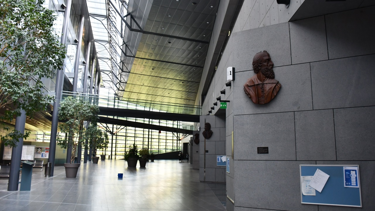 Affaire Sciences-Po Grenoble : l'enseignante relaxée en appel pour ses présumés tweets injurieux