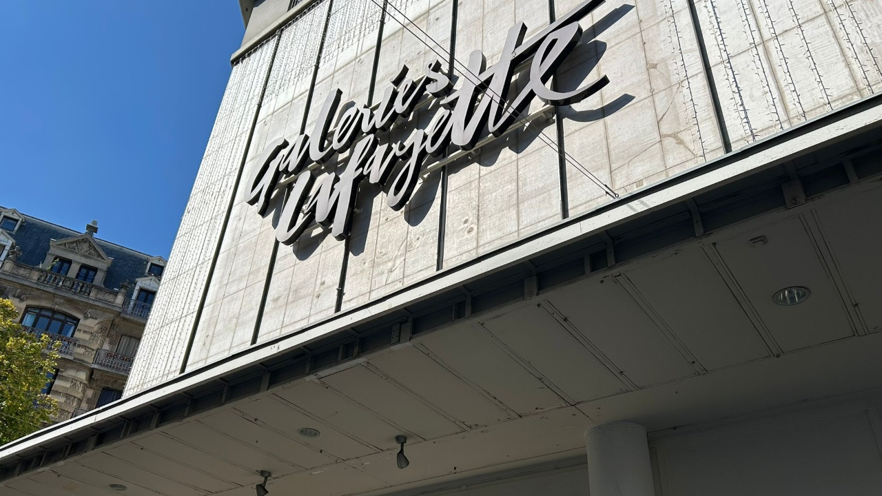 Eric Piolle réclame la suspension de l'arrivée de Shein aux Galeries Lafayette de Grenoble Eric Piolle réclame la suspension de l'arrivée de Shein aux Galeries Lafayette de Grenoble