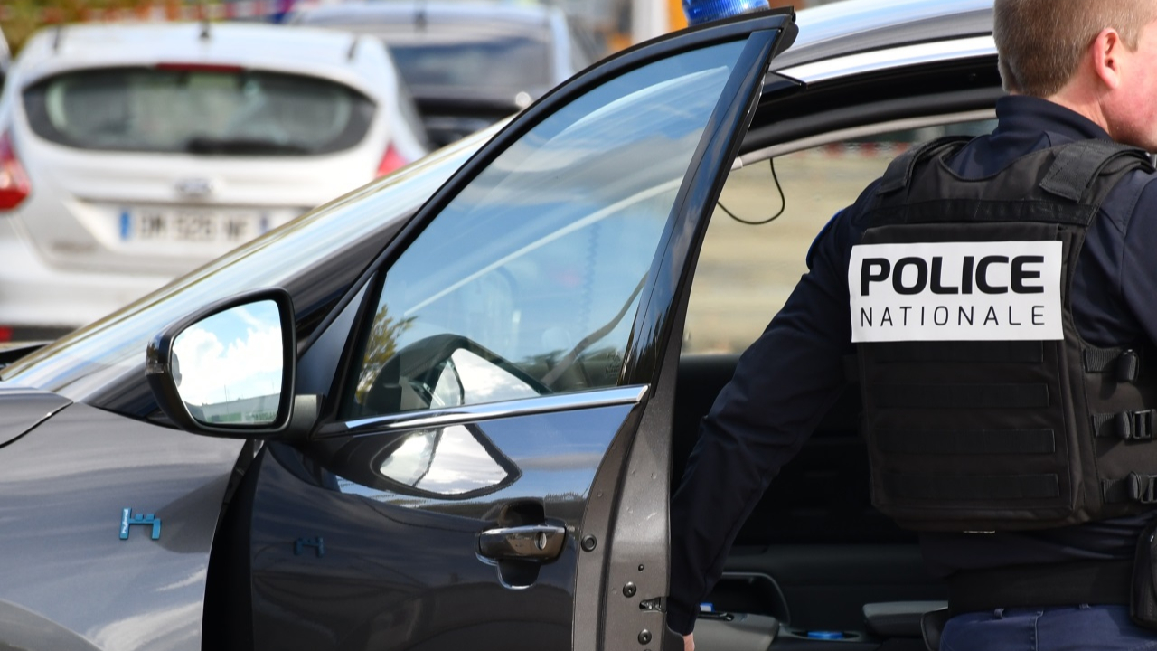 Grenoble : deux sœurs mises en examen pour détention d’armes et de produits stupéfiants