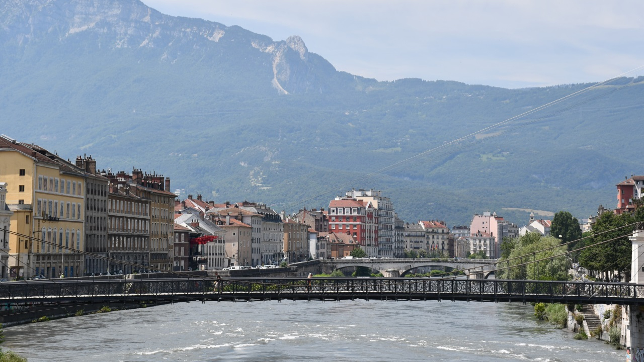 Grenoble : le collectif “Réconcilier Grenoble” demande la réquisition des logements sociaux vides Grenoble : le collectif “Réconcilier Grenoble” demande la réquisition des logements sociaux vides
