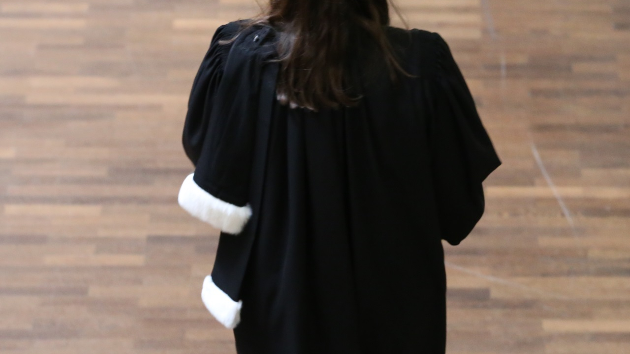 Grenoble : un antisémite condamné après avoir mené la vie dure à ses voisins juifs Grenoble : un antisémite condamné après avoir mené la vie dure à ses voisins juifs