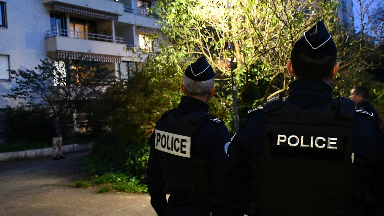 Grenoble : un individu interpellé après avoir blessé un homme à coups de couteau Grenoble : un individu interpellé après avoir blessé un homme à coups de couteau