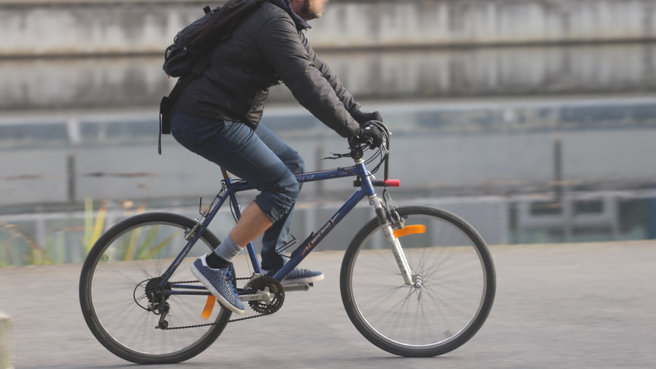 Grenoble : une piétonne de 92 ans renversée par un cycliste, un appel à témoins lancé Grenoble : une piétonne de 92 ans renversée par un cycliste, un appel à témoins lancé