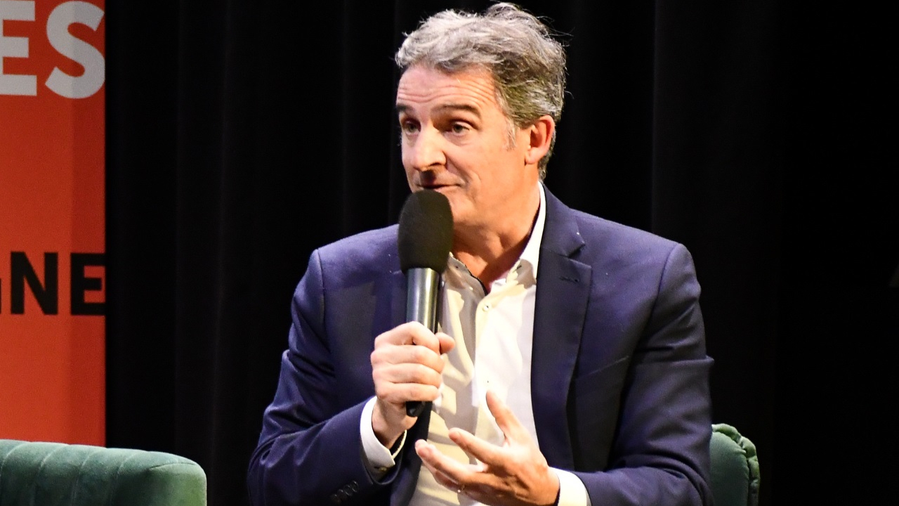 "Il arrive tout guilleret ce connard" : une élue de Grenoble a-t-elle insulté le maire Eric Piolle lors d'une visio ?