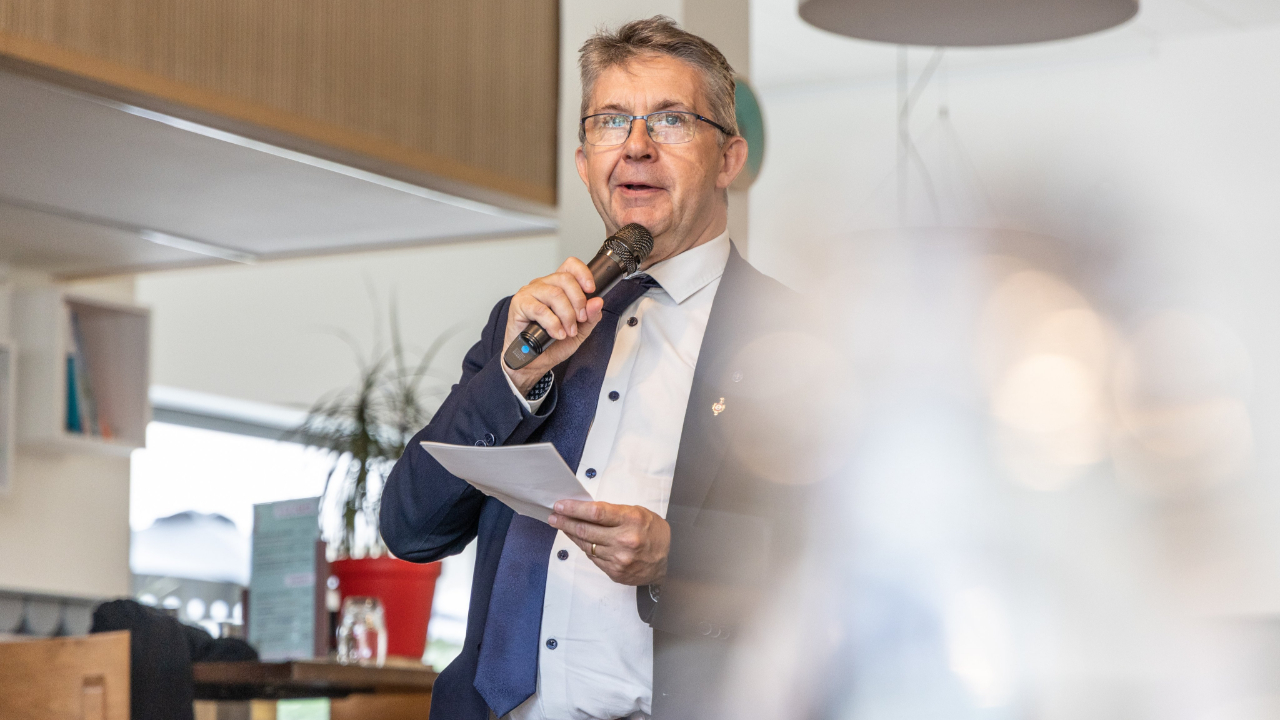 Indemnit&eacute; de Christophe Ferrari : "Tout est faux dans les propos de caniveau tenus par Eric Piolle"