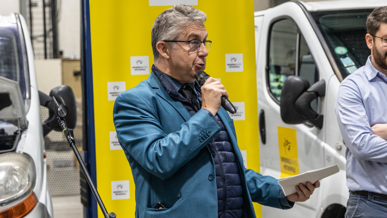 Métropole de Grenoble : une "guerre de faction" entre Christophe Ferrari et les écologistes ?