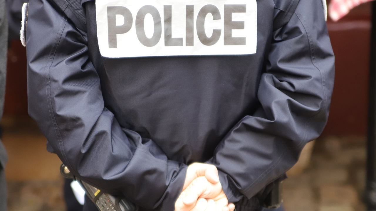 Près de Grenoble : une enfant enlevée par son père, la mère gazée Près de Grenoble : une enfant enlevée par son père, la mère gazée