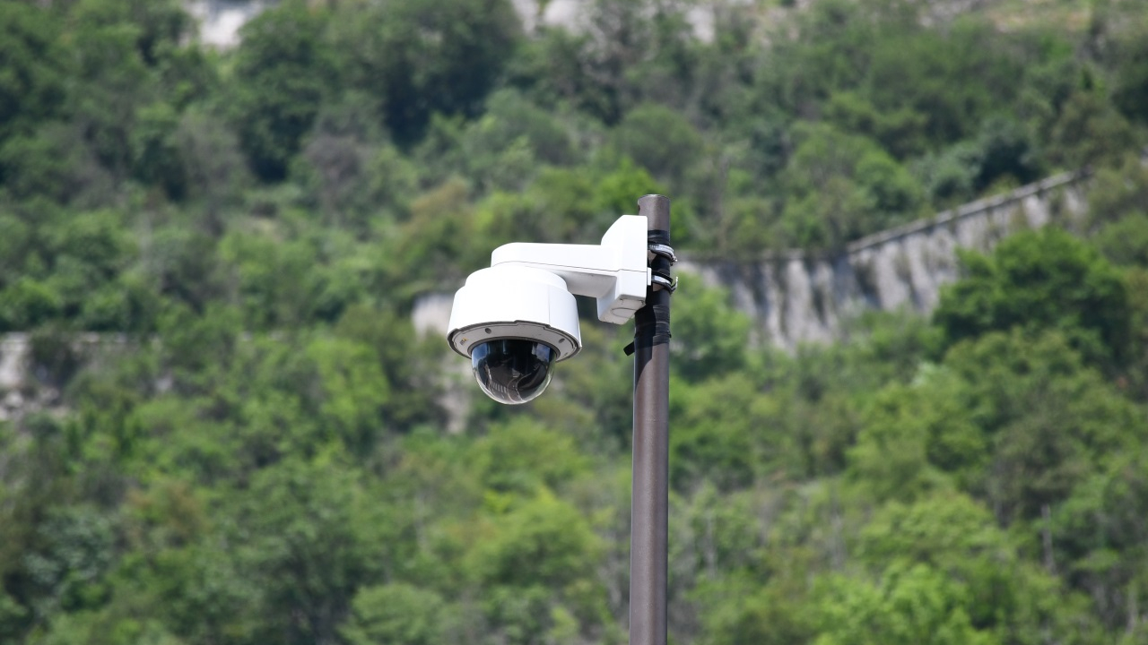Près de Grenoble : ils tiraient sur des caméras de vidéoprotection Près de Grenoble : ils tiraient sur des caméras de vidéoprotection