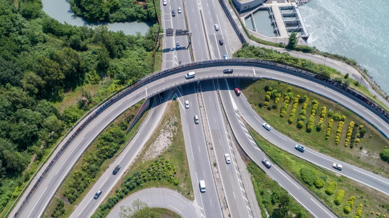 Pr&egrave;s de Grenoble : plusieurs fermetures de route pr&eacute;vues au niveau de l&rsquo;&eacute;changeur du Rondeau