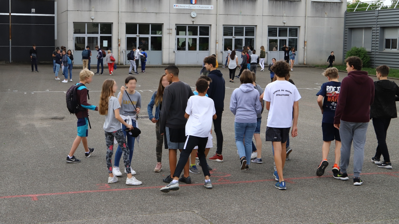 Près de Grenoble : un prof giflé par un élève Près de Grenoble : un prof giflé par un élève