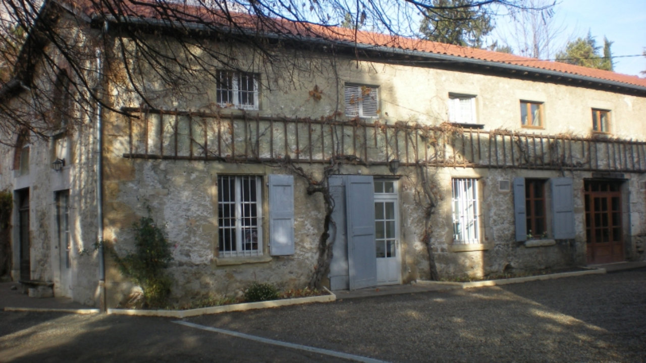 Pr&egrave;s de Grenoble : une &eacute;cole catholique priv&eacute;e ferm&eacute;e par la mairie