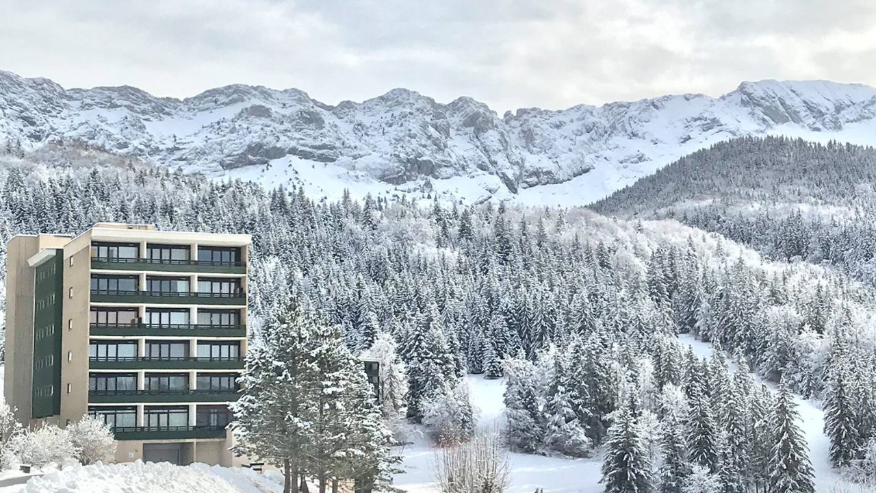 Rejet du projet de Tony Parker à Villard-de-Lans : les élus locaux dénoncent "un très mauvais signal" envoyé aux investisseurs privés Rejet du projet de Tony Parker à Villard-de-Lans : les élus locaux dénoncent "un très mauvais signal" envoyé aux investisseurs privés