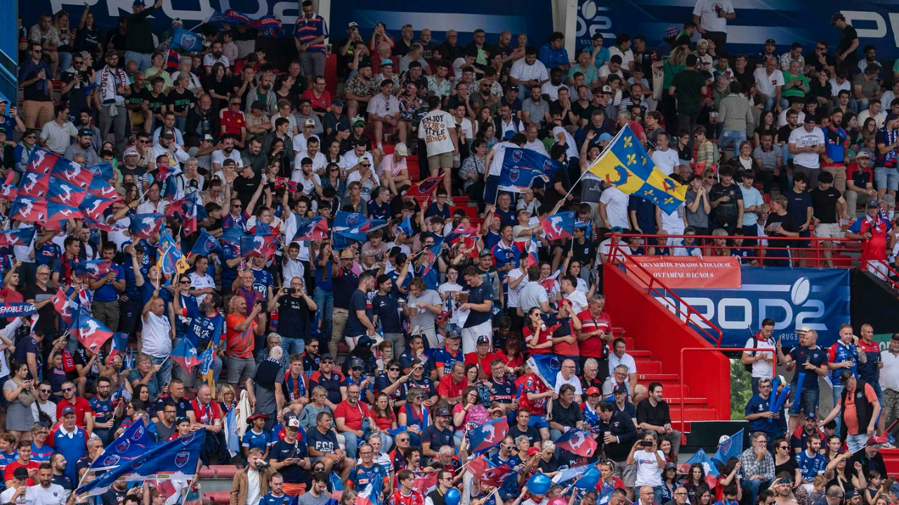 Rugby : des affrontements provoquent l’intervention des CRS à la fin de Grenoble-Perpignan Rugby : des affrontements provoquent l’intervention des CRS à la fin de Grenoble-Perpignan