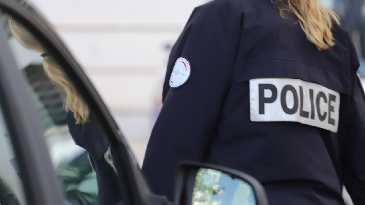 Sa voiture volée localisée à Grenoble grâce au sac à dos de son fils Sa voiture volée localisée à Grenoble grâce au sac à dos de son fils