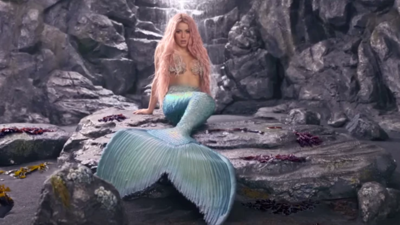 Shakira s’affiche sexy en sirène dans "Copa Vacia" et s'en prend encore à Gerard Piqué