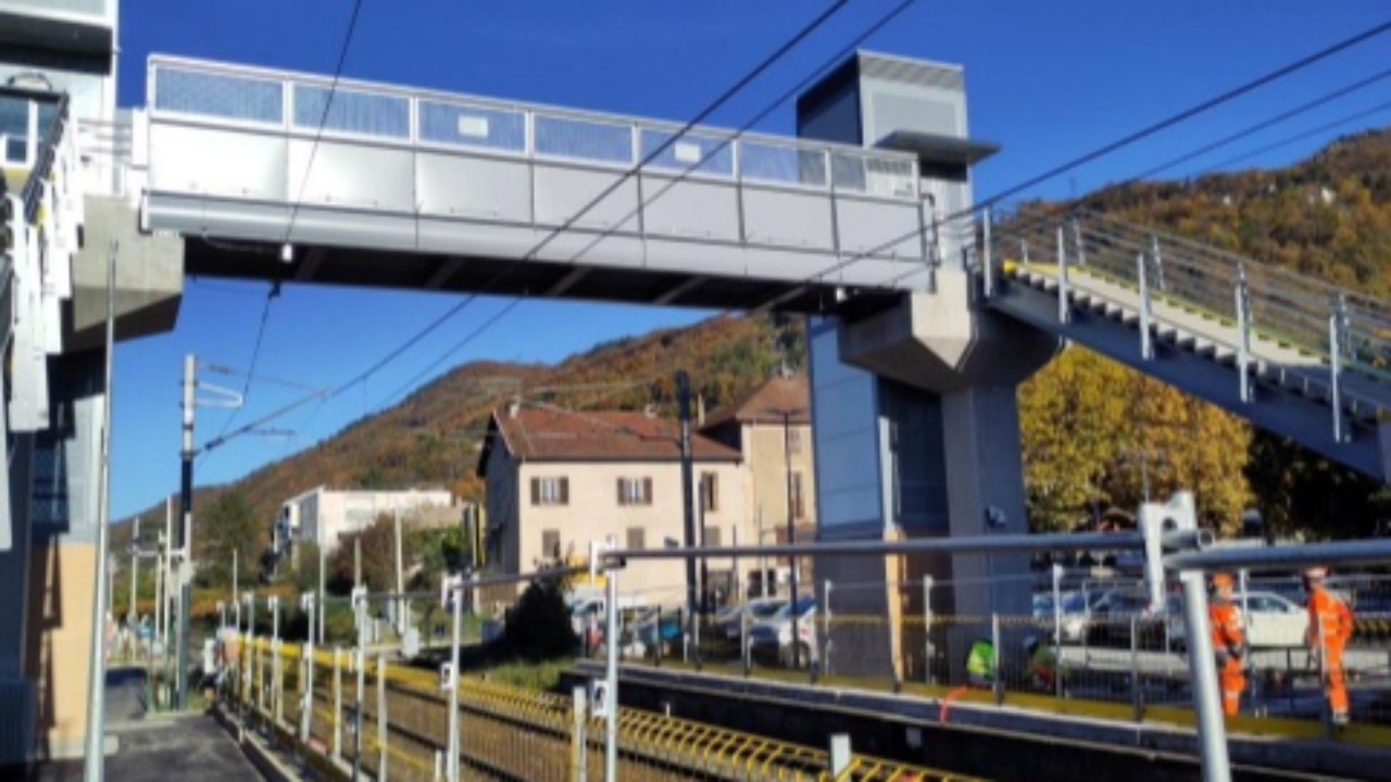 Villard-Bonnod : une "opération coup-de-poing" pour installer des ascenseurs en gare de Lancey Villard-Bonnod : une "opération coup-de-poing" pour installer des ascenseurs en gare de Lancey