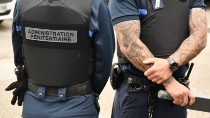 Un détenu de la prison de Grenoble-Varces passé à tabac à cause de sa musique : ses agresseurs condamnés