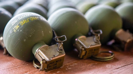 La grenade lanc&eacute;e dans un institut de beaut&eacute; &agrave; Grenoble &eacute;tait bien l&eacute;tale : comment un escalier a probablement &eacute;vit&eacute; que l'explosion ne fasse des morts