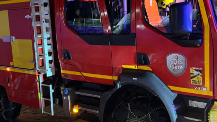 Eybens : feu maîtrisé dans un parking en sous-sol, des habitants évacués Eybens : feu maîtrisé dans un parking en sous-sol, des habitants évacués