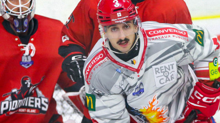 Grenoble termine sa saison régulière avec une 5e victoire : un derby pour les quarts de finale des play-offs Grenoble termine sa saison régulière avec une 5e victoire : un derby pour les quarts de finale des play-offs