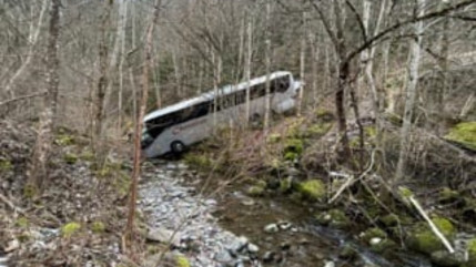 Accident de car à Corps : les enquêteurs privilégient la piste du malaise du chauffeur