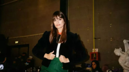 Clara Luciani : ce précieux cadeau fait par Françoise Hardy Clara Luciani : ce précieux cadeau fait par Françoise Hardy