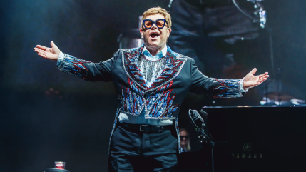 Elton John en larmes face à son public : "Jouer pour vous a été ma raison de vivre !"