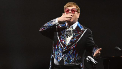 Elton John donne son dernier concert en Grande-Bretagne Elton John donne son dernier concert en Grande-Bretagne
