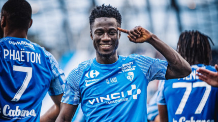 GF38-Niort : Grenoble repart de l’avant (2-0)