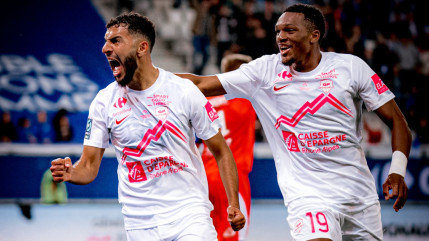 GF38-Valenciennes : l'invincibilité préservée au terme d'un match fou (3-3) GF38-Valenciennes : l'invincibilité préservée au terme d'un match fou (3-3)
