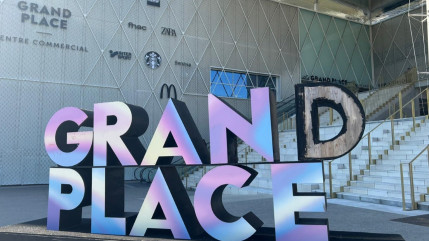 Grenoble : il frappe un agent de sécurité de Grand'Place qui lui demandait d'arrêter de dissimuler son visage Grenoble : il frappe un agent de sécurité de Grand'Place qui lui demandait d'arrêter de dissimuler son visage