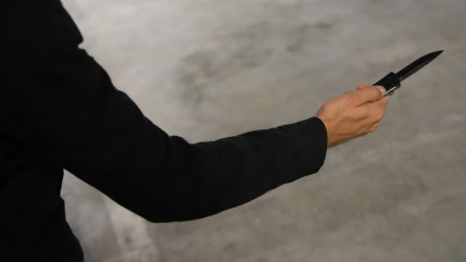 Grenoble : il prend un coup de couteau parce qu'il n'avait pas de cigarettes à dépanner Grenoble : il prend un coup de couteau parce qu'il n'avait pas de cigarettes à dépanner