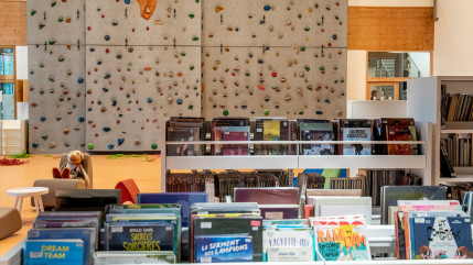 Grenoble : la bibliothèque incendiée en février rouvrira au même endroit