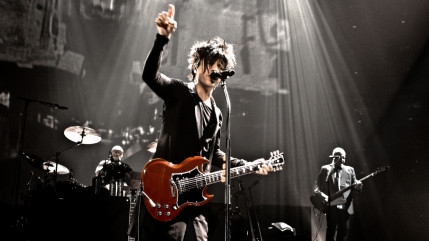 Indochine : cérémonie d'ouverture, album, Nicola Sirkis se livre